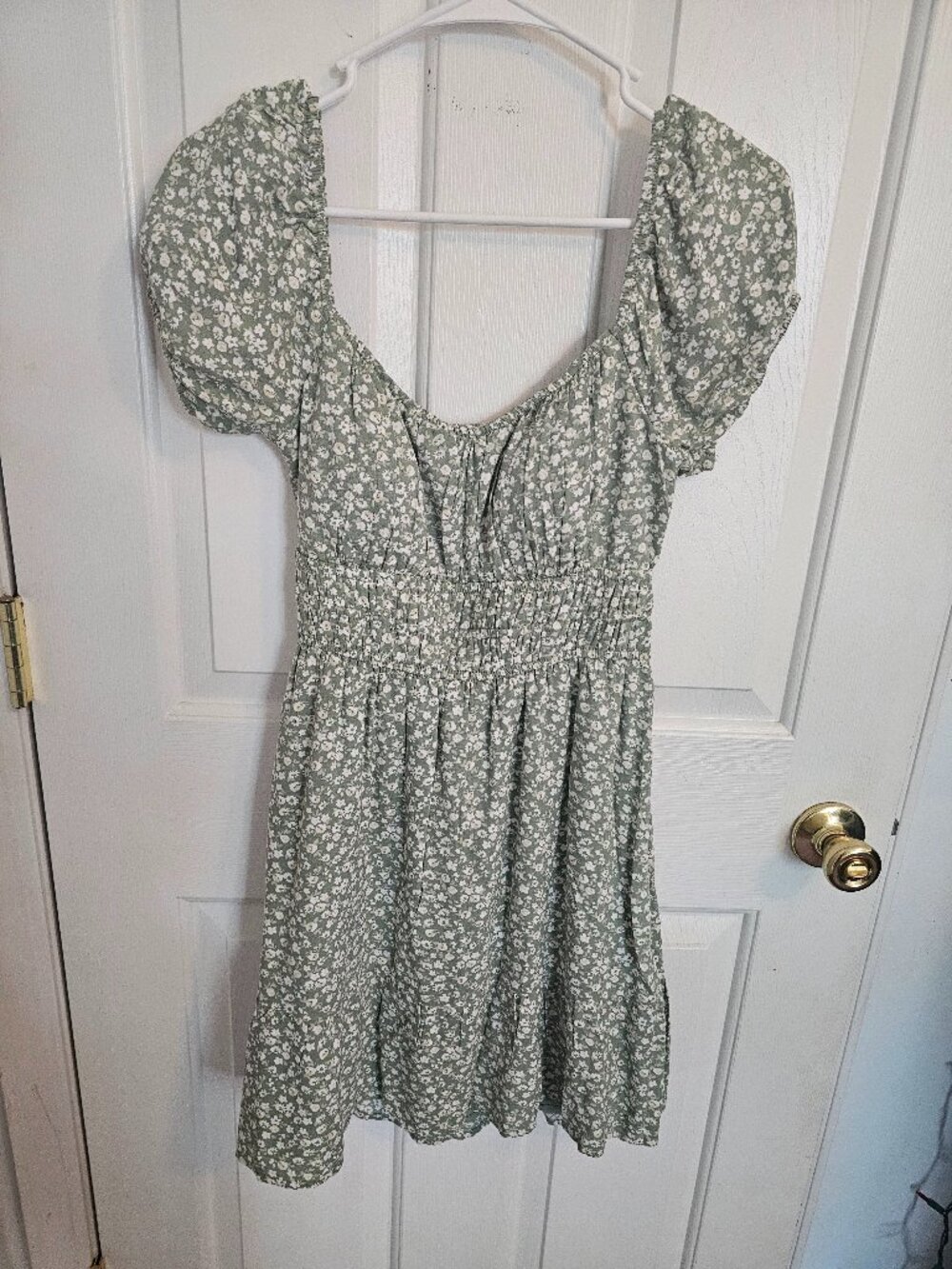 NWOT Hollister Co Green Floral Mini Dress - Medium